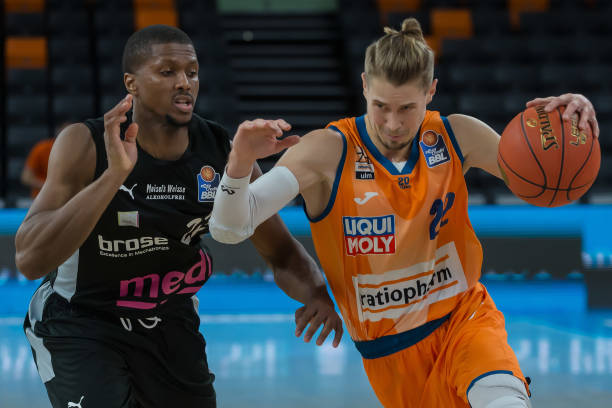 在关键时刻 在关键时刻