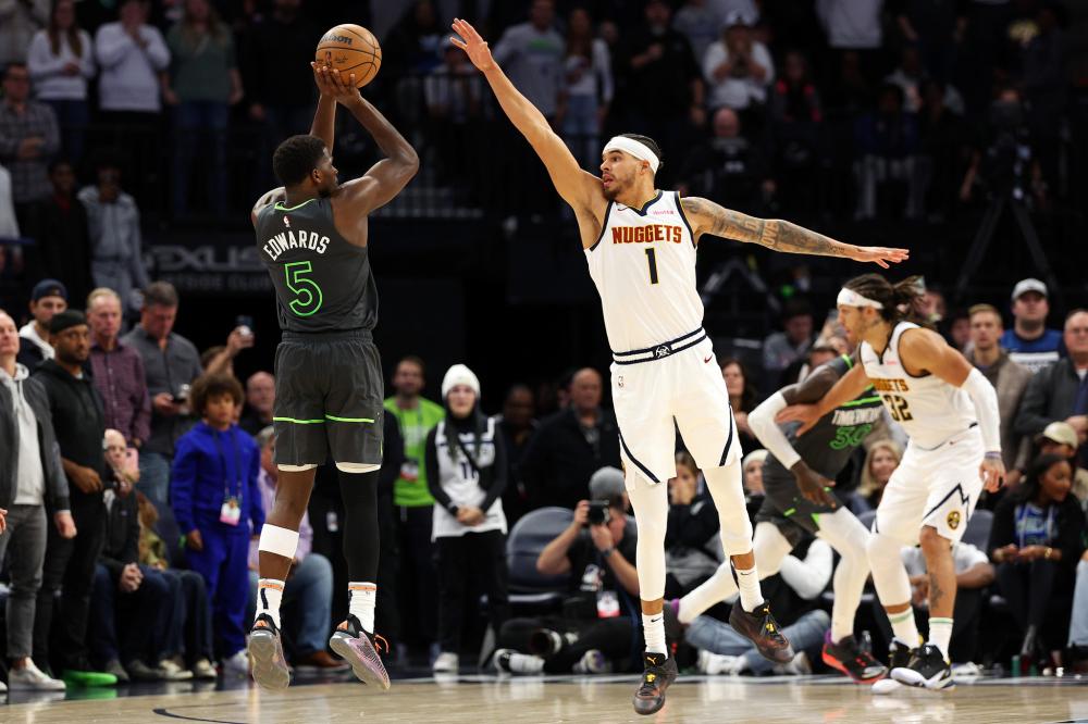 赛首秀中打 赛首秀中打