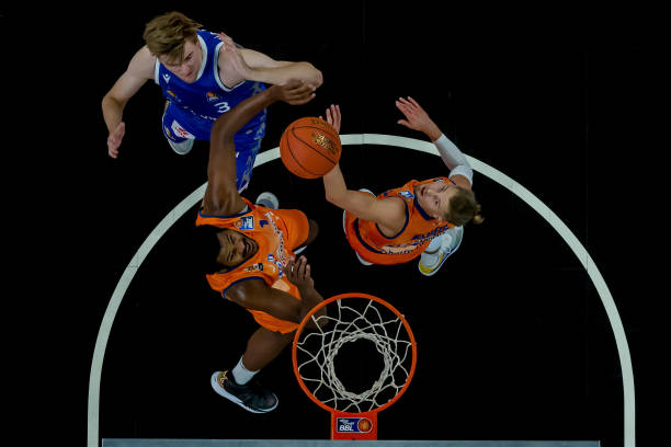 熟悉亚洲足 熟悉亚洲足