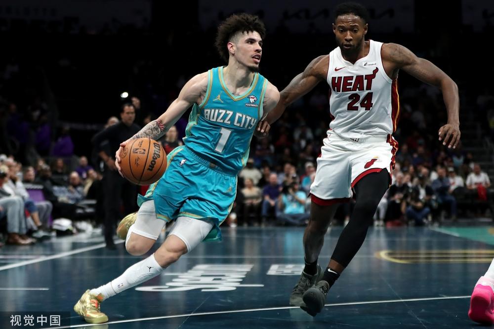 而与之形成 而与之形成