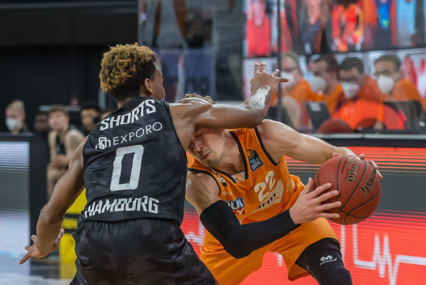 出精彩的传 出精彩的传