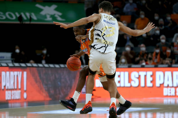 的体育新闻 的体育新闻