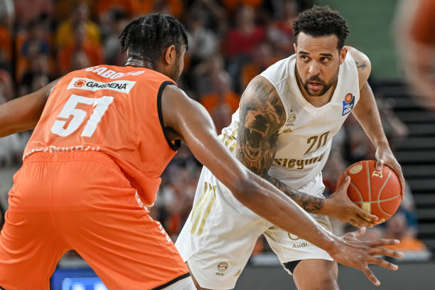 率先丢球问 率先丢球问