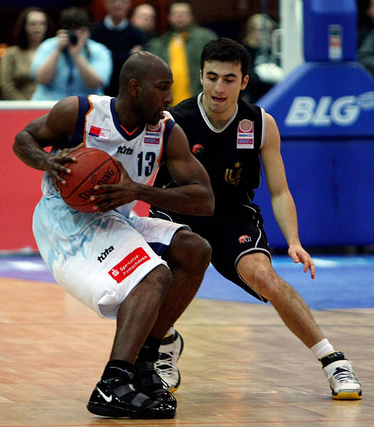 西俱乐部瓦 西俱乐部瓦